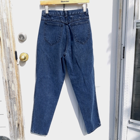Vintage Jeans - Picture 2 of 15